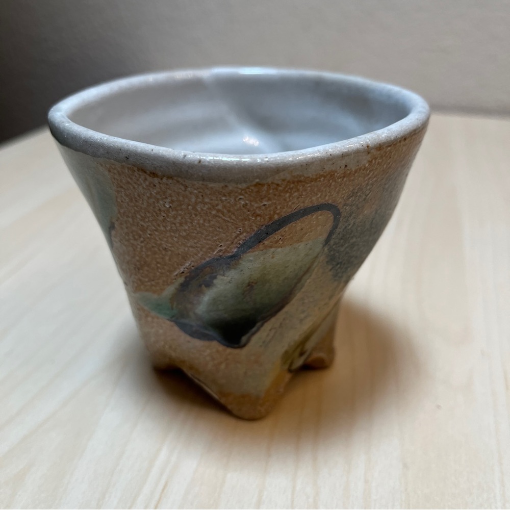 Cup. Hand thrown & altered. special firing. Beautiful. Artist J. Gandee. Second. - Picture 10 of 10